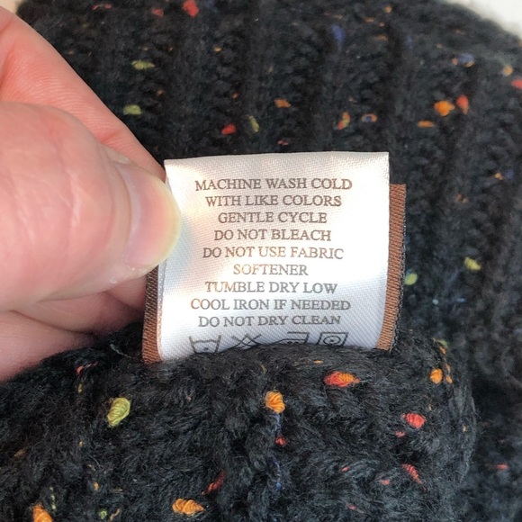 C.CPonytail Beanie - Picture 7 of 7